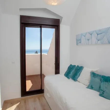 New In Pueblo With Views